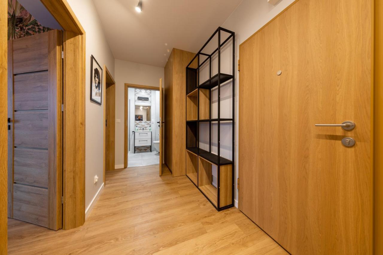 Apartament Luxury Two-Bedroom 비아위스토크 외부 사진
