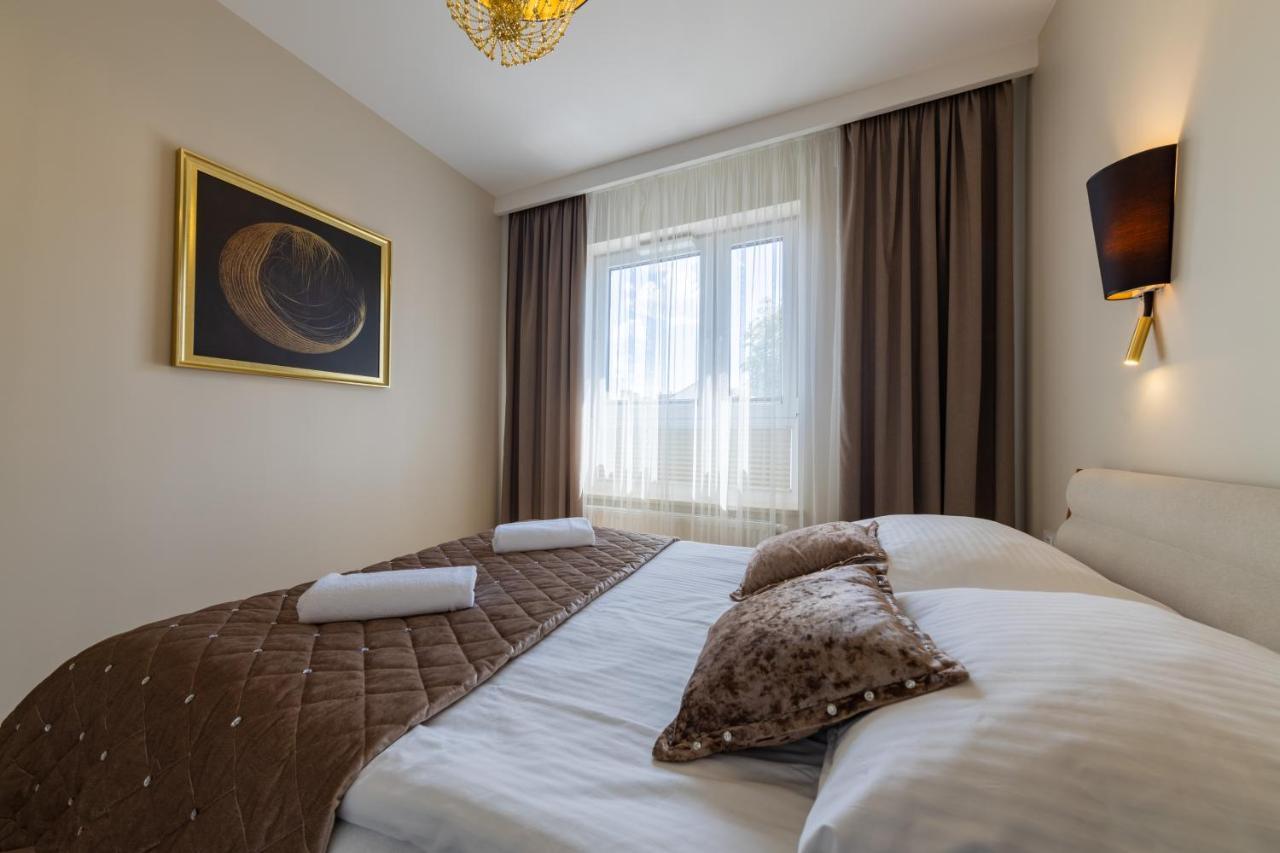 Apartament Luxury Two-Bedroom 비아위스토크 외부 사진