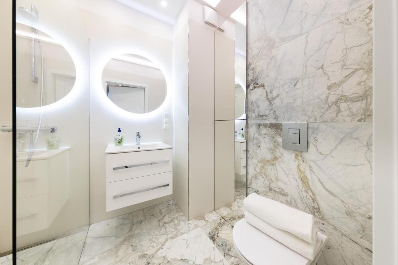 Apartament Luxury Two-Bedroom 비아위스토크 외부 사진