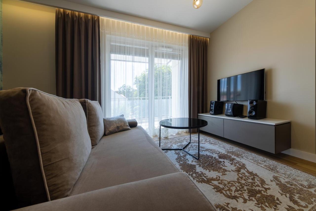 Apartament Luxury Two-Bedroom 비아위스토크 외부 사진