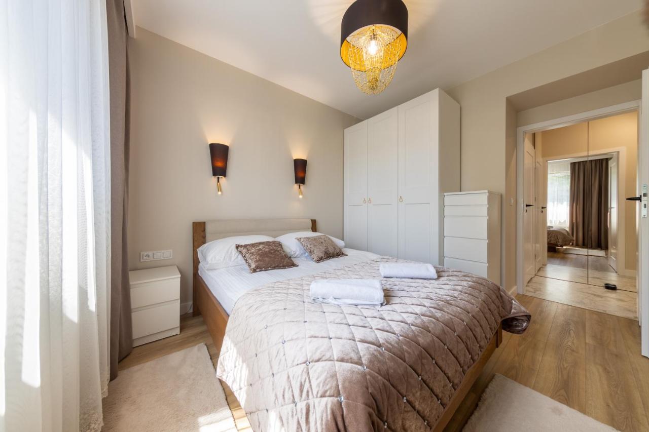 Apartament Luxury Two-Bedroom 비아위스토크 외부 사진